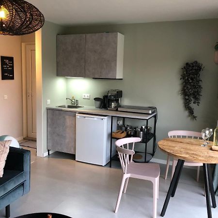 B&B Snurk Stiens, Fijn Verblijf Aan Open Vaarwater מראה חיצוני תמונה