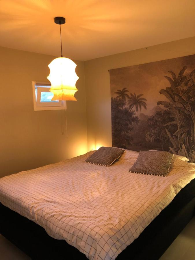 B&B Snurk Stiens, Fijn Verblijf Aan Open Vaarwater מראה חיצוני תמונה