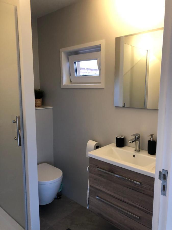 B&B Snurk Stiens, Fijn Verblijf Aan Open Vaarwater מראה חיצוני תמונה