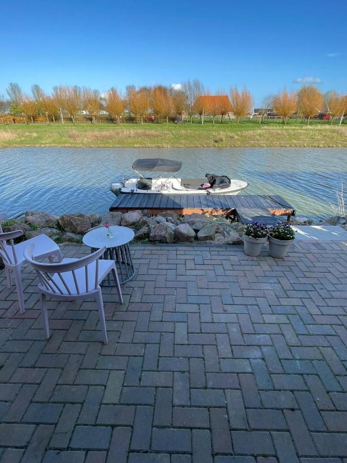 B&B Snurk Stiens, Fijn Verblijf Aan Open Vaarwater מראה חיצוני תמונה